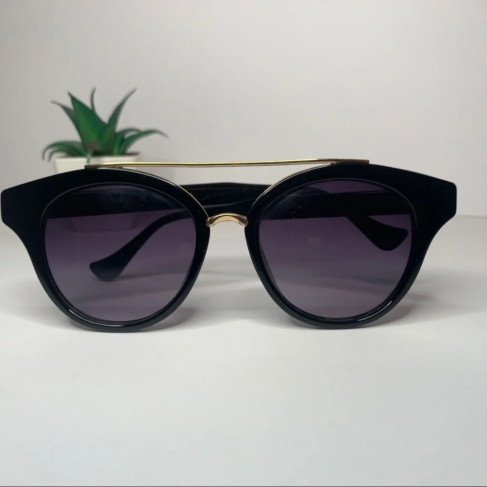 Black/Gold Cat Eye Sunglasses - Picture 2 of 7